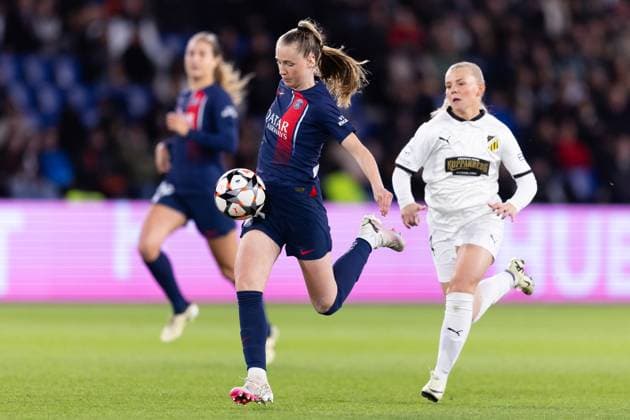 240328 Jade Le Guilly of Paris Saint Germain and Matilda NildÃ n of Häcken during the UEFA Womens Champions League football match quarterfinal two between Paris Saint Germain and Häcken on March 28, 2024 in Paris Photo Michael Erichsen BILDBYRAN COP 89 MI0635 bbeng champions league dam football fotboll fotboll fotboll häcken quarterfinal paris saint germain quarterfinal quarterfinals soccer  Copyright: MICHAELxERICHSEN BB240328MI152