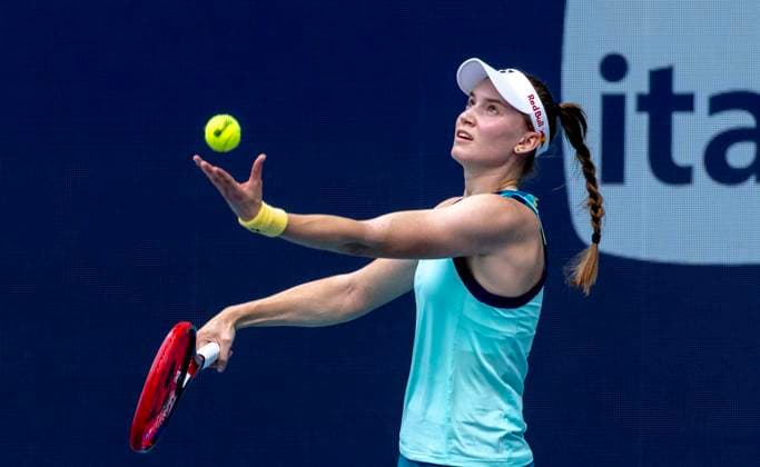 Elena Rybakina from Kazakhstan serving to Victoria Azarenka during the Miami Open woman s semifinals at the Hard Rock Stadium in Miami Gardens, Florida on Thursday, March 28, 2024. Rybakina defeated Azarenka 6-4, 0-6, 7-6 (tiebreaker) to advance to the women s finals. Photos By Gary I Rothstein UPI  MIA202403281131 GaryxIxRothstein