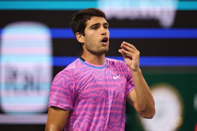 March 28, 2024, Miami Gardens, Florida, United States Of America: MIAMI GARDENS, FLORIDA - MARCH 28: Grigor Dimitrov of Bulgaria defeats Carlos Alcaraz of Spain during their match on Day 13 of the Miami Open at Hard Rock Stadium on March 28, 2024 in Miami Gardens, Florida....People: Carlos Alcaraz 2024 Miami Open - Day 13  - ZUMAs214 20240328_ada_s214_123 Copyright: xSMGx