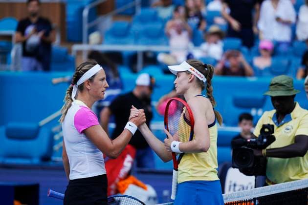 March 28, 2024, Miami, Florida, USA: Elena Rybakina (Kazakhstan) shakes hands with Victoria Azarenka during the semifinals of womenÃ¢â‚¬â ¢s singles at the Miami Open tennis tournament. Rybakina won the match 6-4, 0-6, 7-6. Miami USA - ZUMAd212 20240328_zsp_d212_049 Copyright: xRichardxDolex