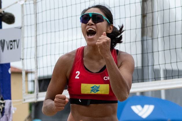 (240329) -- SAQUAREMA, March 29, 2024 -- Zhu Lingdi of China reacts during the women s Preliminary Phase of Qualification between Cao Shuting Zhu Lingdi of China and Natasha Giulia of Brazil at the World Beach volleyball, Beachvolleyball Pro Tour Challenge 2024 in Saquarema, Brazil, March 28, 2024. ) (SP)BRAZIL-SAQUAREMA-BEACH VOLLEYBALL-WORLD PRO TOUR CHALLENGE 2024 WangxTiancong 