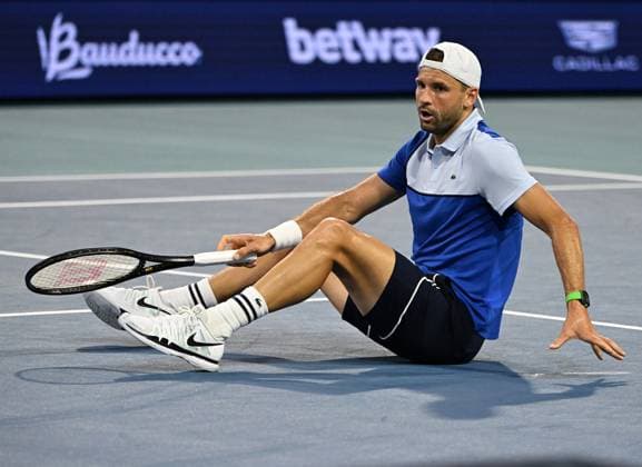 Carlos Alcaraz Vs Grigor Dimitrov during men s quarter finals at The Miami Open at Hard Rock Stadium Featuring: Grigor Dimitrov Where: Miami Gardens, Florida, United States When: 28 Mar 2024 Credit: Robert Bell INSTARimages EDITORIAL USE ONLY. RESTRICTED TO NEWSPAPERS BASED IN THE UK Copyright: xLarryxMaranox instar53606227