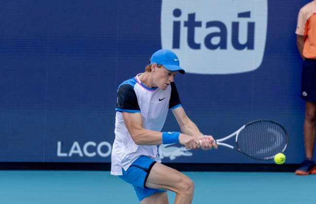 Jannik Sinner from Italy hits a two handed backhand shot Daniil Medvedev during the Miami Open men s semifinals at the Hard Rock Stadium in Miami Gardens, Florida on Friday, March 29, 2024. Sinner defeated Medvedev 6-1, 6-2 advancing to the Men s final. Photos By Gary I Rothstein UPI  MIA20240329107 GaryxIxRothstein