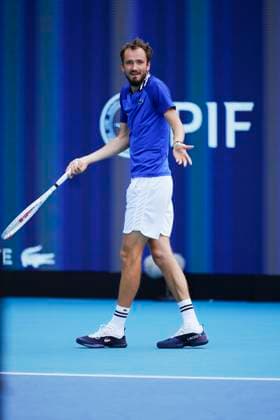 Sport Bilder des Tages March 29, 2024, Miami, Florida, USA: DANIIL MEDVEDEV gestures to his coach while playing Sinner (Italy) during the semifinals of the Men s Singles at the Miami Open tennis tournament. Medvedev lost and Sinner won the match 6-1, 6-2. Miami USA - ZUMAd212 20240329_zsp_d212_020 Copyright: xRichardxDolex