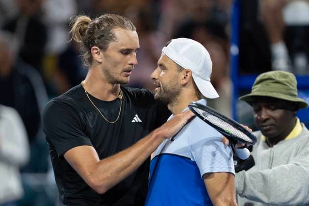 MIAMI GARDENS, FL - MARCH 29: Alexander Zverev(GER) congratulates Grigor Dimitrov (BUL) after his men™s semifinal match of the Miami Open on March 29, 2024, at Hard Rock Stadium in Miami Gardens, FL. (Photo by Andrew Patron Icon Sportswire) TENNIS: MAR 29 Miami Open EDITORIAL USE ONLY Icon2403290717