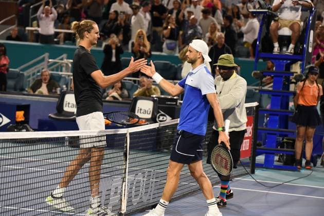 MIAMI GARDENS, FL - MARCH 29: Grigor Dimitrov (Bulgaria), right, wins the menÕs singles semifinal match against Alexander Zverev (Germany), left, at the Miami Open, on March 29, 2024, at Hard Rock Stadium in Miami Gardens, FL. (Photo by Michele Eve Sandberg Icon Sportswire) TENNIS: MAR 29 Miami Open EDITORIAL USE ONLY Icon2403290732