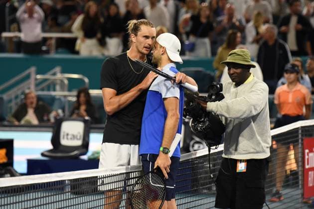 MIAMI GARDENS, FL - MARCH 29: Grigor Dimitrov (Bulgaria), right, wins the menÕs singles semifinal match against Alexander Zverev (Germany), left, at the Miami Open, on March 29, 2024, at Hard Rock Stadium in Miami Gardens, FL. (Photo by Michele Eve Sandberg Icon Sportswire) TENNIS: MAR 29 Miami Open EDITORIAL USE ONLY Icon2403290736