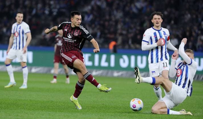 Jens Castrop, Fabian Reese, Marton Dardai duel Match scene Action Sport Football Soccer DFL 2 Bundesliga Men 27 Matchday Season 2023 2024 30 03 2024 Hertha BSC Berlin vs 1 FC Nürnberg FCN DFL regulations prohibit any use of photographs as image sequences and or quasi video