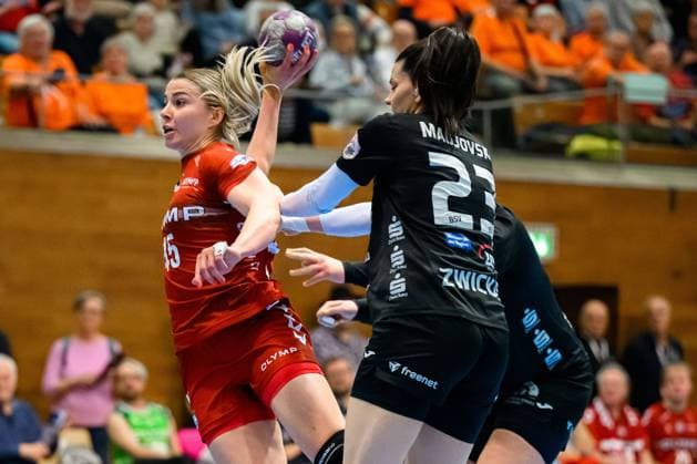 Bietigheim, Germany 30 March 2024 HBF SG BBM Bietigheim BSV Sachsen Zwickau v li Noemi Hafra Bietigheim , Simona Stojkovska Zwickau Bietigheim Bissingen Halle am Viadukt Baden Württemberg Germany
