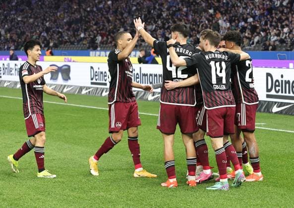 30 03 2024 Soccer Season 2023 2024 2 Soccer Bundesliga 27 Matchday Hertha BSC Berlin HBSC 1 FC Nürnberg FCN Club Sportfoto Zink DaMa xdaxmax DFL regulations prohibit any use of photographs as image sequences and or quasi video only for editorial use Jubel Freude Torjubel nach Tor zum 0 2 Lukas Schleimer 36, 1 FC Nürnberg FCN und Mannschaft Team jubelt freut sich Torschütze Lukas Schleimer 36, 1 FC Nürnberg FCN