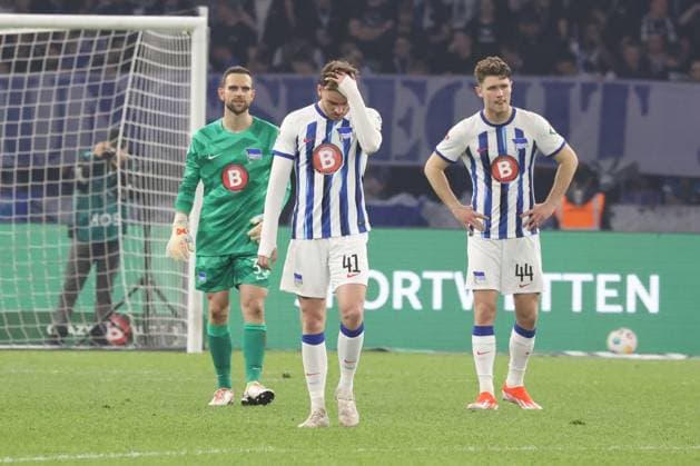 DEU, DFL, 2 FBL, Hertha BSC vs 1 FC Nuernberg, 30 03 2024, Berliner Olympiastadion, Berlin, DEU, DFL, 2 FBL, Hertha BSC vs 1 FC Nuernberg, in the picture Marius Gersbeck Hertha BSC Berlin 35 , Pascal Klemens Hertha BSC Berlin 41 , Linus Gechter Hertha BSC Berlin 44 DFL regulations prohibit any use of Photographs as image sequences and or quasi video Foto Juergen Engler nordphoto GmbH nordphotoxGmbHx xEngler nph00076
