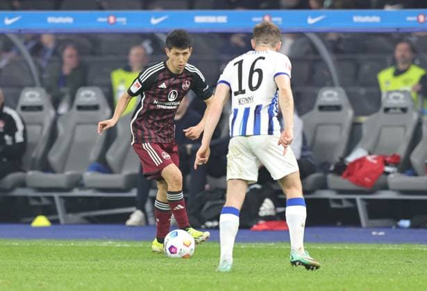 30 03 2024 Soccer Season 2023 2024 2 Soccer Bundesliga 27 Matchday Hertha BSC Berlin HBSC 1 FC Nürnberg FCN Club Sportfoto Zink DaMa xdaxmax DFL regulations prohibit any use of photographs as image sequences and or quasi video only for editorial use Kanji Okunuki 11, 1 FC Nürnberg FCN Jonjoe Kenny 16, Hertha BSC Berlin