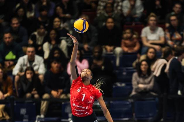 Sport Themen der Woche KW13 Sport Bilder des Tages Volleyball match between Nantes and Mulhouse in the French cup final at halle Georges-Carpentier on March 30, 2024 in Paris, France. ( Photo by Ibrahim Ezzat panoramic ) VOLLEYBALL : NANTES VS MULHOUSE - 30 03 2024 IbrahimEzzat Panoramic 