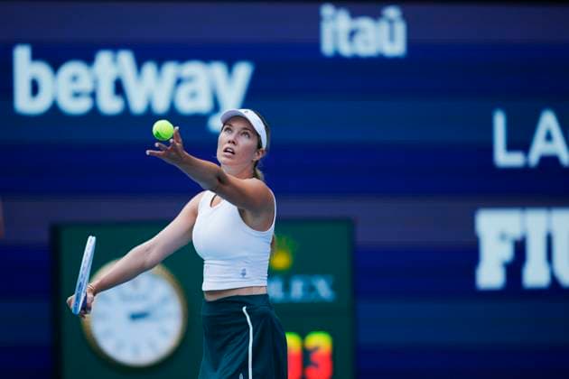 March 30, 2024, Miami, Florida, USA: Danielle Collins (USA) hits a serve against Elena Rybakina (Kazakhstan) during the finals of the Women s Singles at the Miami Open tennis tournament. Collins won the match 7-5, 6-3. Miami USA - ZUMAd212 20240330_zsp_d212_014 Copyright: xRichardxDolex