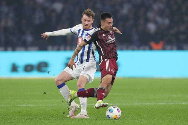 30 03 2024, xtgx, Fußball 2 Bundesliga, Hertha BSC Berlin 1 FC Nuernberg emspor, v l Pascal Klemens Hertha, 41 , Jens Castrop Nuernberg, 17 Zweikampf, Duell, Kampf, tackle DFL DFB REGULATIONS PROHIBIT ANY USE OF PHOTOGRAPHS as IMAGE SEQUENCES and or QUASI VIDEO Berlin