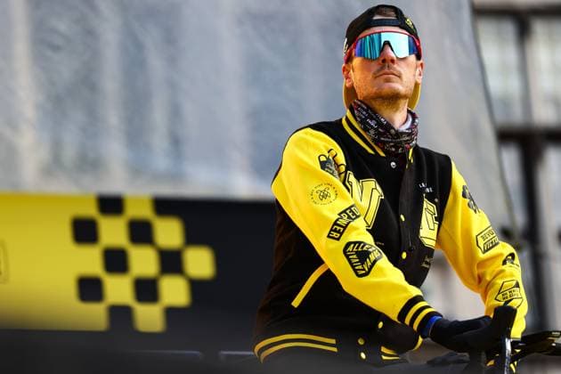 Dutch Dylan Van Baarle of Team Visma-Lease a Bike is pictured at the start of the men s race of the Ronde van Vlaanderen Tour des Flandres Tour of Flanders one day cycling event, 270,8km from Antwerp to Oudenaarde, Sunday 31 March 2024. DAVIDxPINTENS  x90120415x