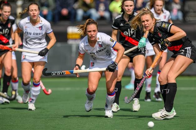 Bilder des Jahres 2024, Sport 03 März Sport Themen der Woche KW13 Sport Bilder des Tages AMSTELVEEN, 31-03-2024, Wagener Stadion, Euro Hockey League FINAL4 Women 2023-24. Lisa Post and Freeke Moes during the game Amsterdam - SCHC. Amsterdam - SCHC  x24869522x Copyright: