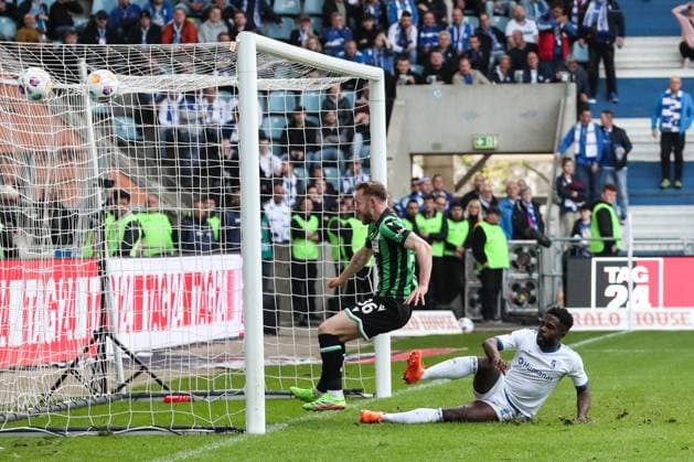Goalscorer Cedric Teuchert Hannover 96,36 scores to 0 3 2 Soccer Bundesliga Season 2023 2024 1 FC Magdeburg vs Hannover 96 at the MDCC Arena in Magdeburg Action,Soccer,Man,Men,Germany,31 03 2024