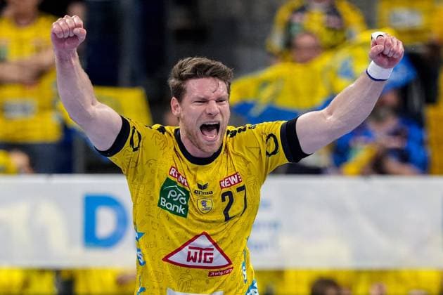Goalscorer Tobias Reichmann RNL, 27 , Rhein Neckar Löwen player, celebrates a goal, cheer, cheer, goal celebration, celebrate the goal, goal, celebration, cheering about the goal, optimistic, game scene, highlight, single picture, action, action, 31 03 2024, Mannheim Germany , Handball, Bundesliga, Rhein Neckar Löwen FRISCH AUF Göppingen xozx