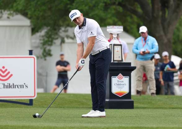 HOUSTON, TX - MARCH 31: David Skinns (ENG) prepares to hit his tee shot on 1 during the final round of the PGA, Golf Herren Texas Children™s Houston Open at Memorial Park Golf Course on March 31, 2024 in Houston, Texas. (Photo by Leslie Plaza Johnson Icon Sportswire) GOLF: MAR 31 PGA Texas Children s Houston Open EDITORIAL USE ONLY Icon240331067