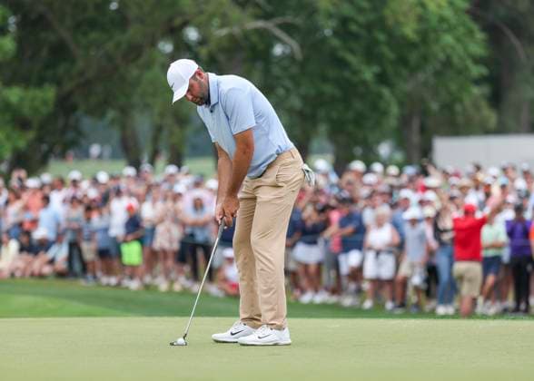 HOUSTON, TX - MARCH 31: Scottie Scheffler (USA) hits his putt on 9 green during the final round of the PGA, Golf Herren Texas Children™s Houston Open at Memorial Park Golf Course on March 31, 2024 in Houston, Texas. (Photo by Leslie Plaza Johnson Icon Sportswire) GOLF: MAR 31 PGA Texas Children s Houston Open EDITORIAL USE ONLY Icon240331130