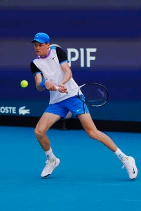 March 31, 2024, Miami, Florida, USA: Jannik Sinner (Italy) hits a backhand against Grigor Dimitrov (Bulgaria) during the finals of the MenÃ¢â‚¬â ¢s Singles at the Miami Open tennis tournament. Sinner won the match 6-3, 6-1. Miami USA - ZUMAd212 20240331_zsp_d212_027 Copyright: xRichardxDolex