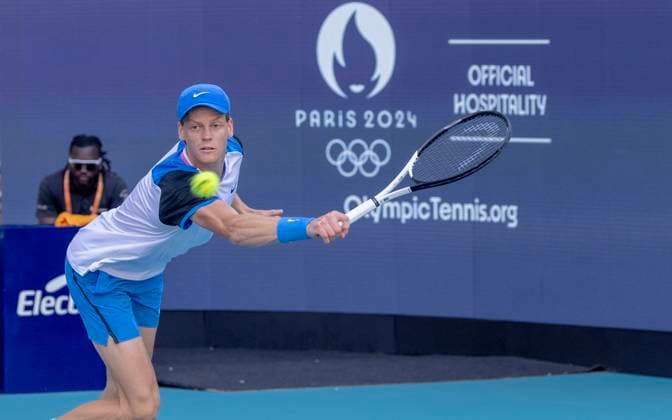 Jinnik Sinner from Italy hits a backhand shot to Grigor Dimitrov from Bulgaria in the Miami Open man s finals at the Hard Rock Stadium in Miami Gardens, Florida on Sunday, March 31, 2024. Photos By Gary I Rothstein UPI  MIA20240331119 GaryxIxRothstein