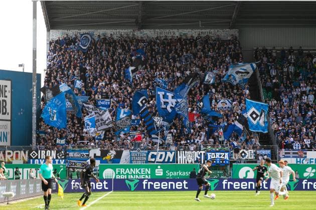 Soccer I Men I Season 2023 2024 I 2 Bundesliga I 27 Matchday I SpVgg Greuther Fürth Hamburger SV I 31 03 2024 The guest block Fürth Sportpark Ronhof Bayern Germany Copyright: xLobecax xHenningxRohlfsx