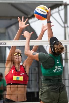 (240401) -- SAQUAREMA, April 1, 2024 -- Xue Chen (L) of China blocks during the women s semifinal match between Xue Chen Xia Xinyi of China and Hegeile Vitoria of Brazil at the World Beach volleyball, Beachvolleyball Pro Tour Challenge 2024 in Saquarema, Brazil, March 31, 2024. (Photo by Xinhua) (SP)BRAZIL-SAQUAREMA-BEACH VOLLEYBALL-WORLD PRO TOUR CHALLENGE 2024 ClaudiaxMartini 