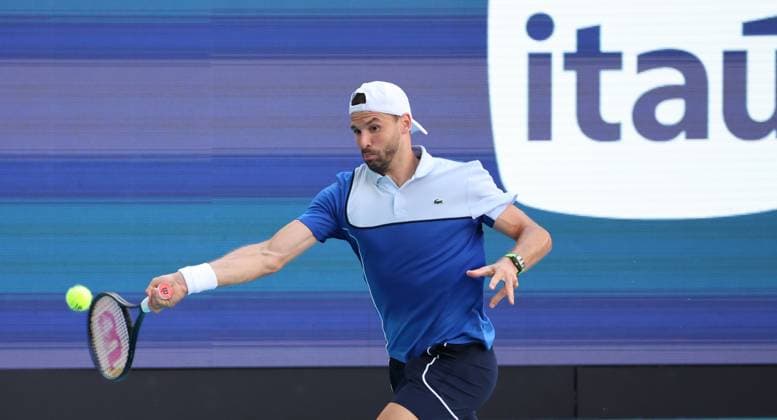 March 31, 2024, Miami Gardens, Florida, United States Of America: MIAMI GARDENS, FLORIDA - MARCH 31: Jannik Sinner from Italy defeats Grigor Dimitrov from Bulgaria in the men s single finals of 2024 Miami Open at Hard Rock Stadium on March 31, 2024 in Miami Gardens, Florida....People: Grigor Dimitrov 2024 Miami Open - Men™s Final  - ZUMAs214 20240331_ada_s214_038 Copyright: xSMGx