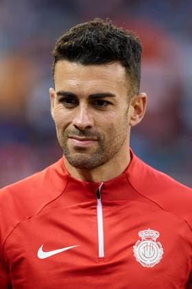 Valencia CF v RCD Mallorca - LaLiga EA Sports Dani Rodriguez of RCD Mallorca is looking on before the LaLiga EA Sports match between Valencia CF and RCD Mallorca at Mestalla Stadium in Valencia, Spain, on March 30. Valencia Spain  Copyright: xDavidxAliagax originalFilename:aliaga-valencia240330_npLj6.jpg
