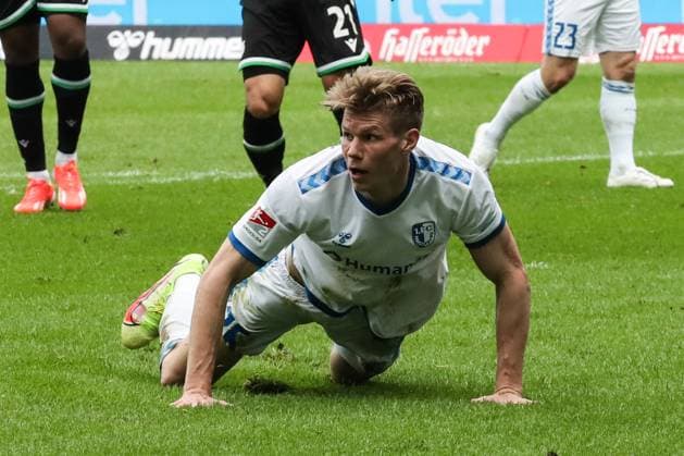 Luca Schuler 1 FC Magdeburg,26 2 Soccer Bundesliga Season 2023 2024 1 FC Magdeburg vs Hannover 96 at the MDCC Arena in Magdeburg Action,Soccer,Man,Men,Germany,31 03 2024