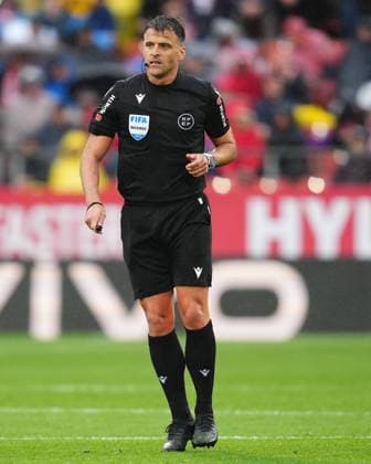 ESP: Girona FC v Real Betis. La Liga EA Sports. Date 30 The international referee Jesus Gil Manzano during the La Liga EA Sports match between Girona FC and Real Betis played at Montilivi Stadium on March 31, 2024 in Girona, Spain. kpng Copyright: xBaguxBlancox xPRESSINPHOTOx PS_240331_658