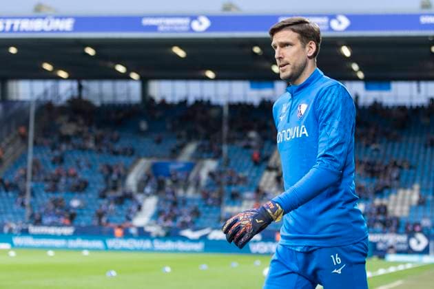 1 Soccer Bundesliga VfL Bochum SV Darmstadt 98 31 03 2024 Andreas Luthe VfL Bochum, 16 1 Soccer Bundesliga, VfL Bochum SV Darmstadt 98, Bundesliga, 27 Matchday, on 31 03 2024, Vonovia Ruhrstadion, Bochum DFL regulations prohibit any use of photographs as image sequences and or quasi video Copyright: xBEAUTIFULxSPORTS Meuselx