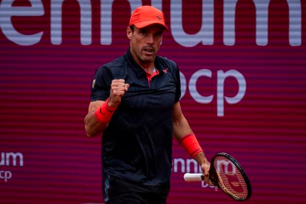 Roberto Bautista Agut v Miomir Kecmanovic - Millennium Estoril Open 2024 Roberto Bautista Agut from Spain is competing against Miomir Kecmanovic from Serbia during the Millennium Estoril Open ATP, Tennis Herren 250 tennis tournament at the Estoril Tennis Club in Estoril, Portugal, on April 1, 2024. Estoril Portugal  Copyright: xNunoxCruzx originalFilename:cruz-robertob240401_npE1o.jpg