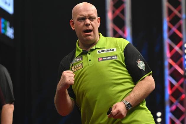 Bilder des Jahres 2024, Sport 04 April Sport Themen der Woche KW14 Sport Bilder des Tages 01.04.2024, München, Deutschland (GER): Michael van Gerwen (NL), NEO.bet German Dart Grand Prix München, PDC European Tour 24 *** 01 04 2024, Munich, Germany (GER) NEO.bet German Dart Grand Prix Munich,