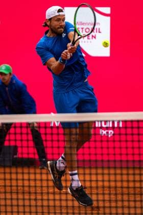 Estoril, Portugal, April 01 2024: Lucas Pouille (France) in action during the Millennium Estoril Open match between Lucas Pouille (France) and Nuno Borges (Portugal) at Clube de Tenis do Estoril in Estoril, Portugal. (Pedro Porru SPP) Copyright: xPedroxPorrux xSPPx spp-en-PePoSp-4F8A7004