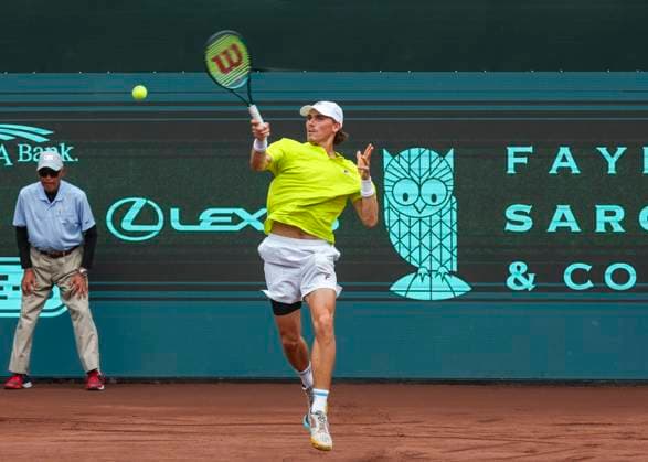 HOUSTON, TX - APRIL 01: Patrick Kypson (USA) in action during the US Clay Court Championship at River Oaks Country Club on April 1, 2024 in Houston, Texas. (Photo by Leslie Plaza Johnson Icon Sportswire) TENNIS: APR 01 US Clay Court Championships EDITORIAL USE ONLY Icon240401041