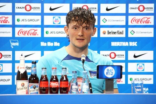 Sport Themen der Woche KW14 Sport Bilder des Tages DEU, DFL, 2. FBL, Hertha BSC, Pressekonferenz, 03.04.2024, Sportforum, Berlin, DEU, DFL, 2. FBL, Hertha BSC, Pressekonferenz, im Bild Fabian Reese (Hertha BSC Berlin 11) DFL - regulations prohibit any use of Photographs as image sequences and or quasi-video Foto: Juergen Engler nordphoto GmbH *** DEU, DFL, 2 FBL, Hertha BSC, Press conference, 03 04 2024, Sportforum, Berlin, DEU, DFL, 2 FBL, Hertha BSC, Press conference, in the picture Fabian Reese Hertha BSC Berlin 11 DFL regulations prohibit any use of Photographs as image sequences and or quasi video Foto Juergen Engler nordphoto GmbH nordphotoxGmbHx xEngler nph00076