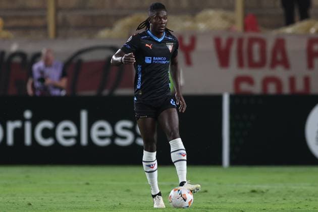 PER: Universitario de Deportes v LDU de Quito. CONMEBOL Libertadores Cup, Group D. Date 1 Ricardo Ade of LDU de Quito during the CONMEBOL Libertadores Cup, match, Group D, date 1, between Universitario de Deportes and Liga Deportiva Universitaria de Quito played at Monumental Stadium on April 2, 2024 in Lima, Peru. Copyright: xMiguelxMarrufox xPRESSINPHOTOx MM_240403_069