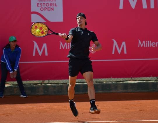 Marton Fucsovics Hungary reaches the round of 16 at the Estoril Open Estoril Open, Portugal, April 3, 2024 Marton Fucsovics Hungary reaches the round of 16 at the Estoril Open in Portugal Estoril Estoril Tennis Club Lisbon Portugal