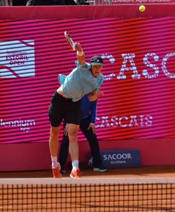 Jan Choinski Great Britain reaches the round of 16 at the Estoril Open Estoril Open, Portugal, April 3, 2024 German Jan Choinski, playing for Great Britain, reaches the round of 16 at the Estoril Open in Portugal Estoril Estoril Tennis Club Lisbon Portugal