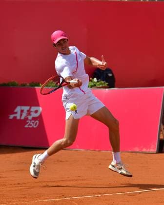 Joao Fonseca Brazil loses in round 1 at the Estoril Open Estoril Open, Portugal, April 3, 2024 Joao Fonseca of Brazil loses in the first round at the Estoril Open in Portugal Estoril Estoril Tennis Club Lisbon Portugal