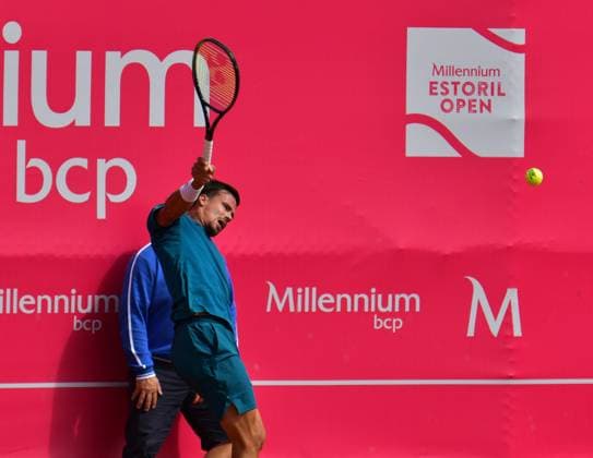 Daniel Altmeier Germany loses in round 1 at the Estoril Open Estoril Open, Portugal, April 3, 2024 Germanys Daniel Altmeier loses to Spains Pedro Martinez in the first round at the Estoril Open in Portugal Estoril Estoril Tennis Club Lisbon Portugal
