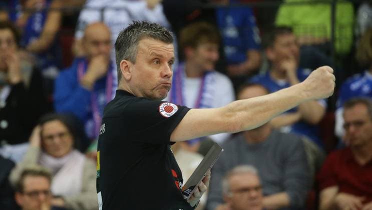 Stuttgart , Volleyball Bundesliga Womens PlayOff Semi-Final Match 1, Allianz MTV Stuttgart vs Dresdner SC , Coach Alexander Waibl Dresden