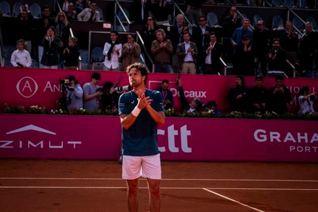Homage To Tennis Player Joao Sousa At Millennium Estoril Open 2024 Joao Sousa is saying goodbye to the tennis courts and is being honored by the Millennium Estoril Open organization, with his family present, at the Estoril Tennis Club in Estoril, Portugal, on April 3, 2024. Lisbon Portugal  Copyright: xNunoxCruzx originalFilename:cruz-homageto240403_np6aX.jpg