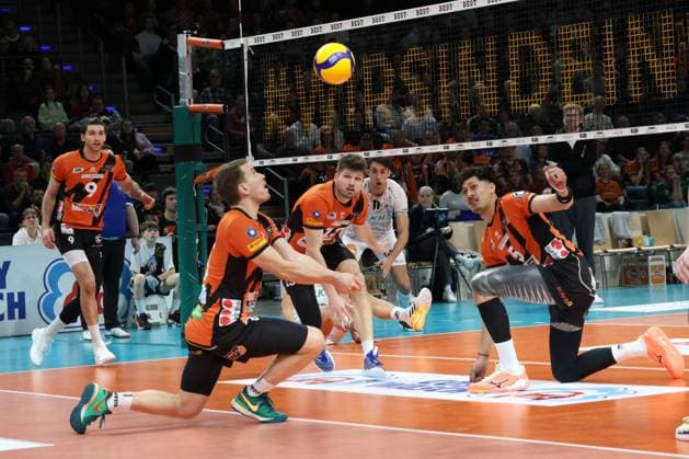 DEU, DVV, 1 VBL, BR Volleys vs Lueneburg, 03 04 2024, Max Schmeling Halle, Berlin, DEU, DVV, 1 VBL, BR Volleys vs Lueneburg, in the picture Johannes Tille BR Volleys 6 , Ruben Schott BR Volleys 13 , Neheimjah Mote BR Volleys 5 , Timothee Carle BR Volleys 9 Photo Juergen Engler nordphoto GmbH nordphotoxGmbHx xEngler nph00076