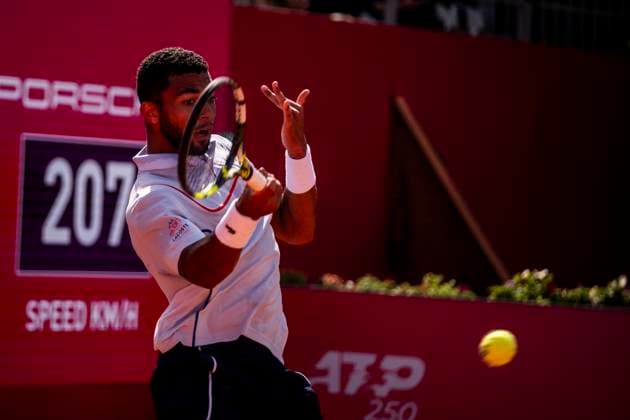 Arthur Fils v Joao Sousa - Millennium Estoril Open 2024 Arthur Fils is competing against Joao Sousa from Portugal during the Millennium Estoril Open ATP, Tennis Herren 250 tennis tournament at the Estoril Tennis Club in Estoril, Portugal, on April 3, 2024. Lisbon Portugal  Copyright: xNunoxCruzx originalFilename:cruz-arthurfi240403_npJ8s.jpg