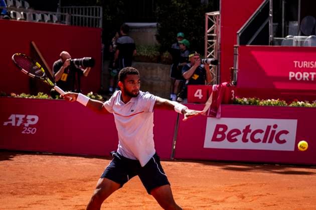 Arthur Fils v Joao Sousa - Millennium Estoril Open 2024 Arthur Fils is competing against Joao Sousa from Portugal during the Millennium Estoril Open ATP, Tennis Herren 250 tennis tournament at the Estoril Tennis Club in Estoril, Portugal, on April 3, 2024. Lisbon Portugal  Copyright: xNunoxCruzx originalFilename:cruz-arthurfi240403_np0vi.jpg