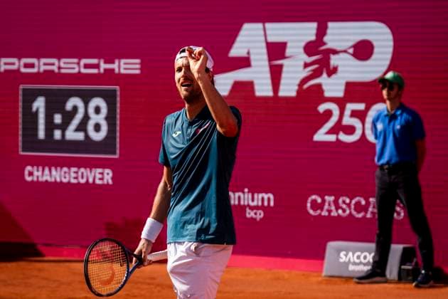 Arthur Fils v Joao Sousa - Millennium Estoril Open 2024 Arthur Fils is competing against Joao Sousa from Portugal during the Millennium Estoril Open ATP, Tennis Herren 250 tennis tournament at the Estoril Tennis Club in Estoril, Portugal, on April 3, 2024. Lisbon Portugal  Copyright: xNunoxCruzx originalFilename:cruz-arthurfi240403_npr8f.jpg